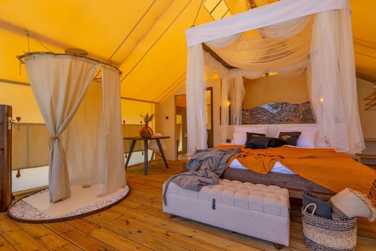Campsite Floria Glamping Garden Hotel Labin