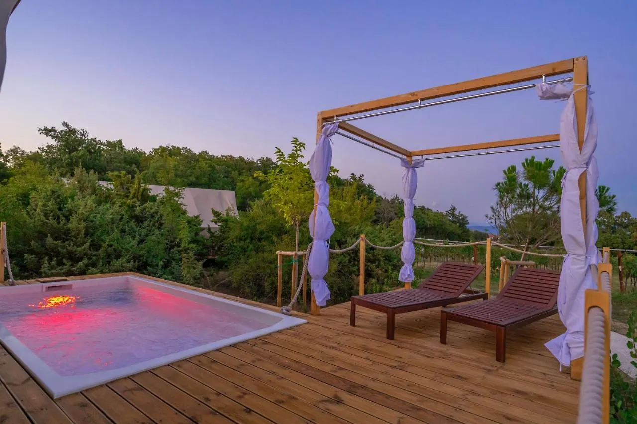 Floria Glamping Garden Hotel Labin  4*, Labin (Istria)