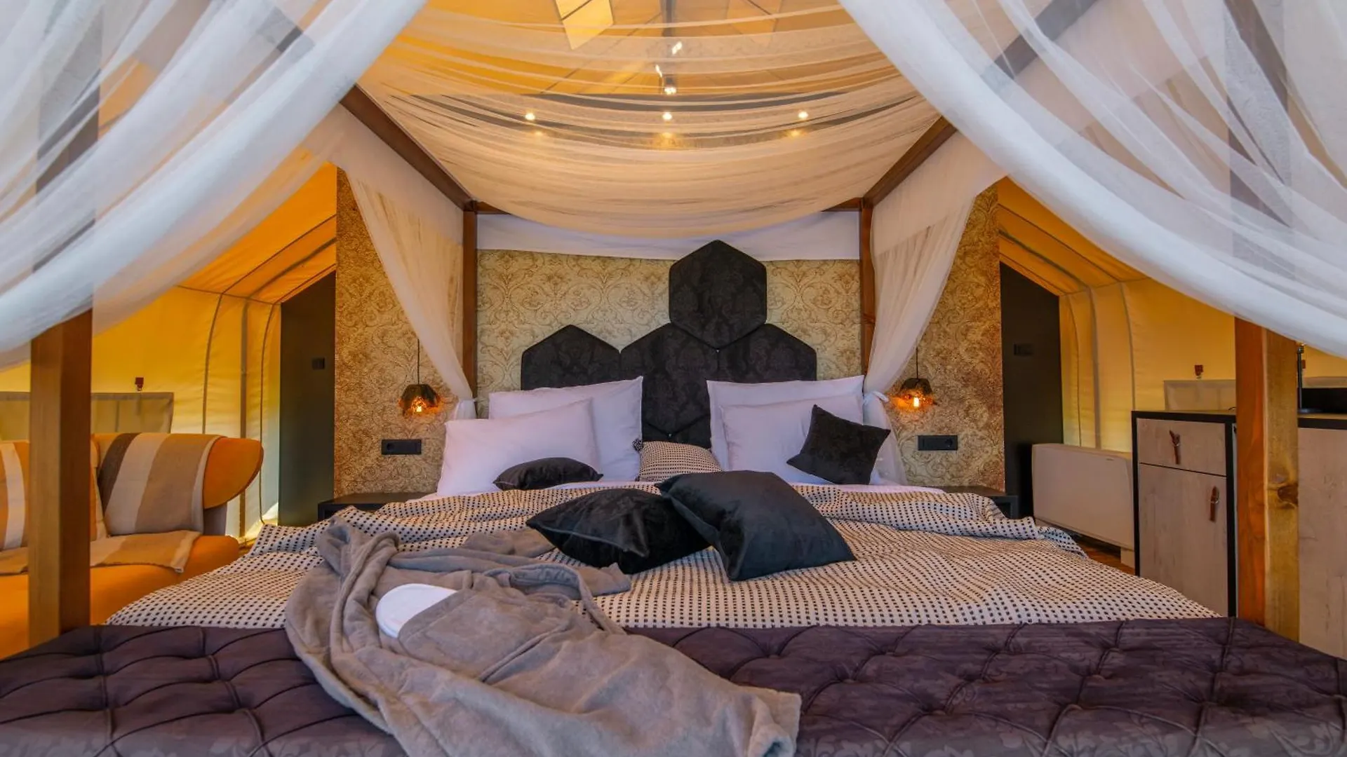 Floria Glamping Garden Hotel Labin